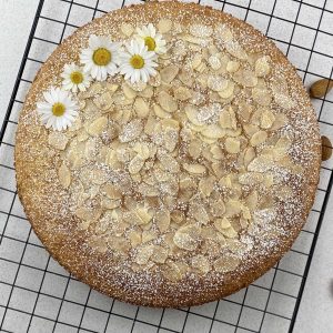 Gluten free almond cake