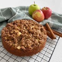 Apple Crumble Cake