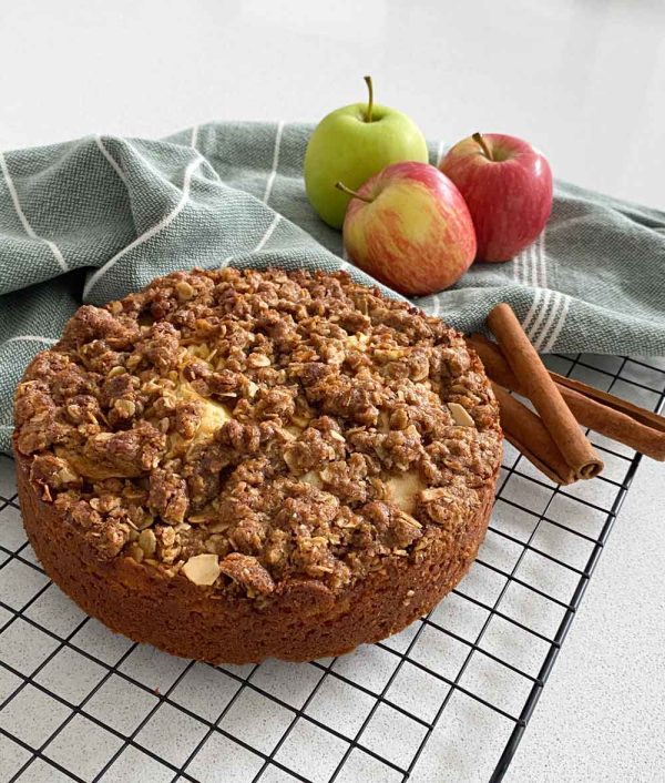 Apple Crumble Cake