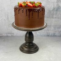 Chocolate strawberry cake