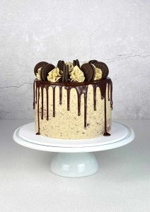 Oreo Red Velvet Cake