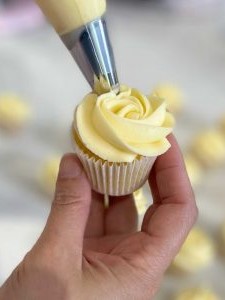 white chocolate buttercream