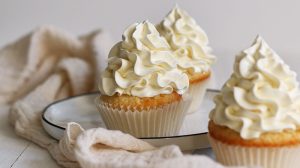 vanilla cupcakes